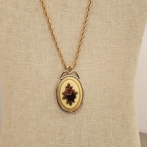 Goldtone and Rose Cameo Pendant Necklace